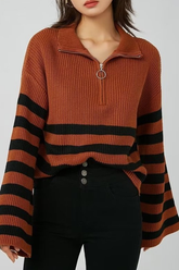 Rollkragenpullover mit Reißverschluss und Streifen